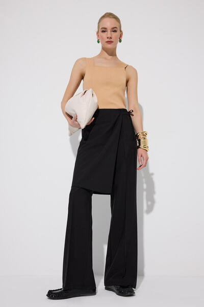 Touché Privé Straight Pants with Belt