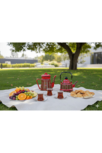 Generic Traditional decorative teapot and coffee pot set