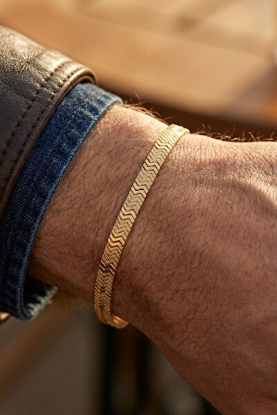 Rua Jewelry Steel Italian V-Line Bracelet 4 mm Gold Color |   Anti-Tarnish, M...