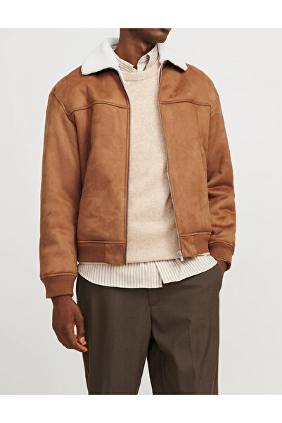 Evendi Jacheta, Maro