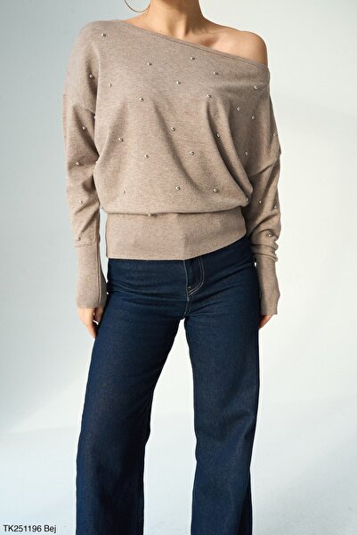 Qu Style Tek Omuzu Açık Taşlı Kazak