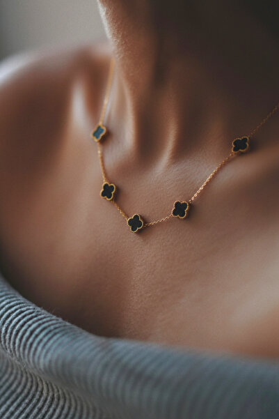 U&Gi Moda قلادة نسائية من الفولاذ المقاوم للصدأ 316L بنقش البرسيم، لون ذهبي، ...