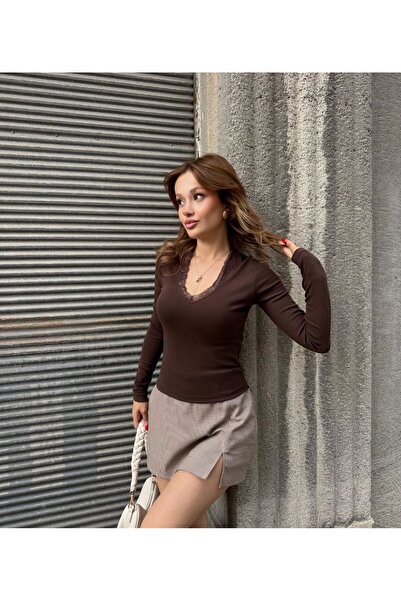 ODA v dantel yaka body