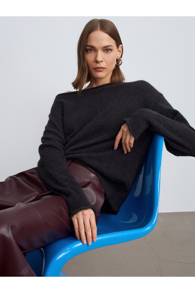 Dilvin 10854 Pulover cu textura moale cu decolteu bateau-antracit