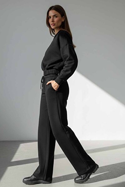 vynor atelier Women's Tracksuit Set - Studio Series Relaxed Fit Two Piece Set