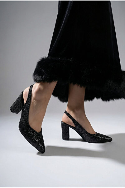 AUREA MILANO حذاء نسائي بكعب لامع أسود اللون بمقدمة مدببة