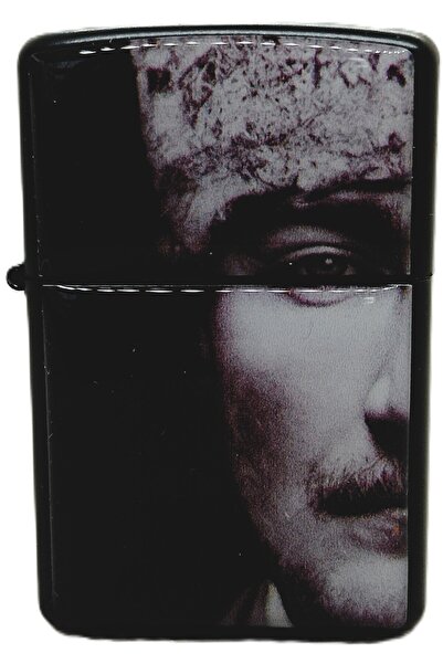 ATA TANITIM Yüksek Kaliteli Benzinli Klasik Çakmak. "KALPAKLI ATATÜRK"Siyah B...