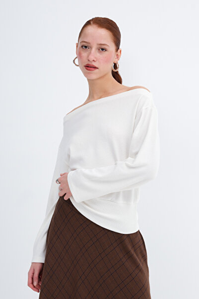 Addax Boat Neck Long Sleeve Blouse B12976