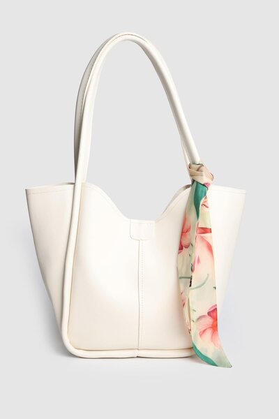 Store حقيبة كتف نسائية من الجلد موديل جولدن مع حقيبة مكياج وشال