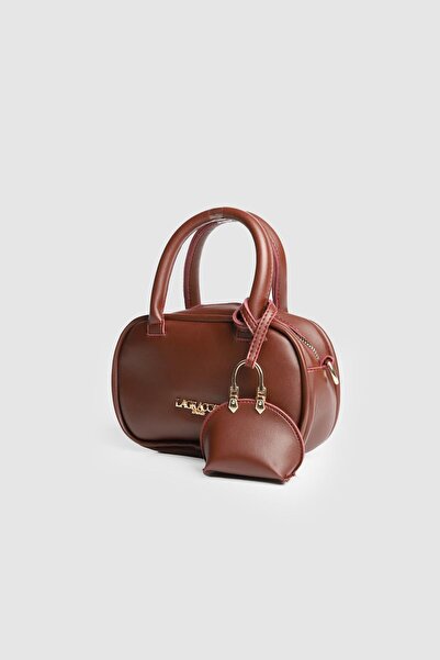 Store حقيبة يد نسائية من الجلد من ماركة هارسيل موديل تشارمي مع حزام