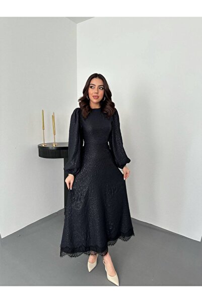 Lady Pixie Self-Patterned Dress with Lace Detail at the Hem