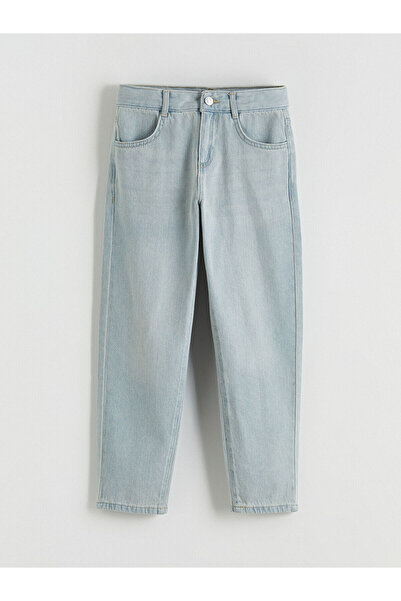 LC Waikiki بنطلون جينز للأولاد من مجموعة إلسيفا إنديجو بقصة عادية