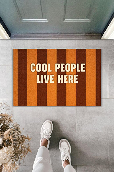 Rugmood طباعة رقمية حديثة - COOL PEOPLE LIVE HERE - سجادة أمام الباب