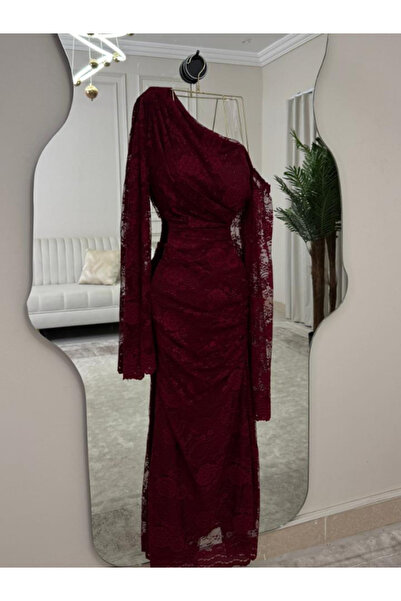 Elora فستان مارونيا الفاخر بتصميم كتف واحد