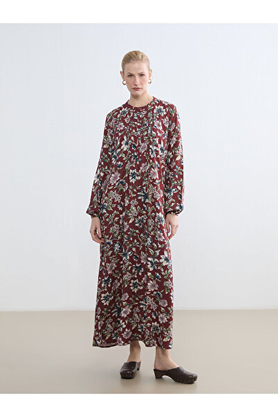 LC Waikiki Red judge collar patterned dress