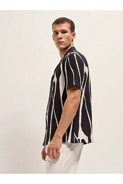 The Bear House Men's Short Sleeve Shirt, breathable, soft comfort Fabric