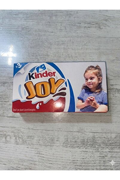 Kinder Kişiye Özel Kutu İçerisinde 3'lü Joy [1 ADET] – Doğum Günü, Parti, Sev...