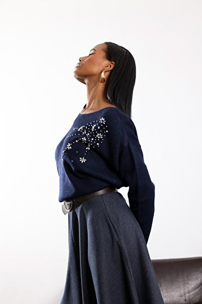 5in1Canpolat Navy Blue Stone Embroidered Boat Neck Knitwear 251189