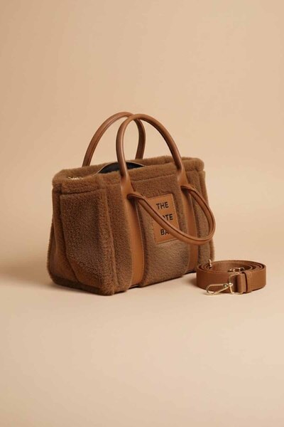 vynor atelier Peluş Detaylı Kadın El ve Omuz Çantası - (Boy 33 X En 22 X Deri...