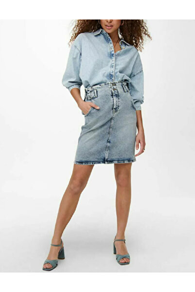 Evendi Fusta, Albastru