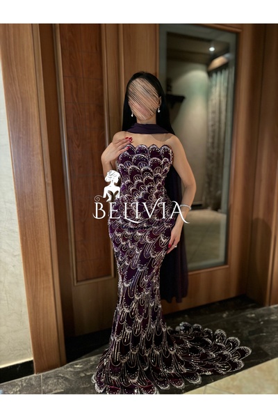 belivia A stylish, fitted dress that accentuates the figure.