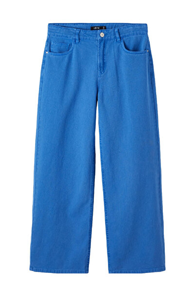 Evendi Blugi, Albastru