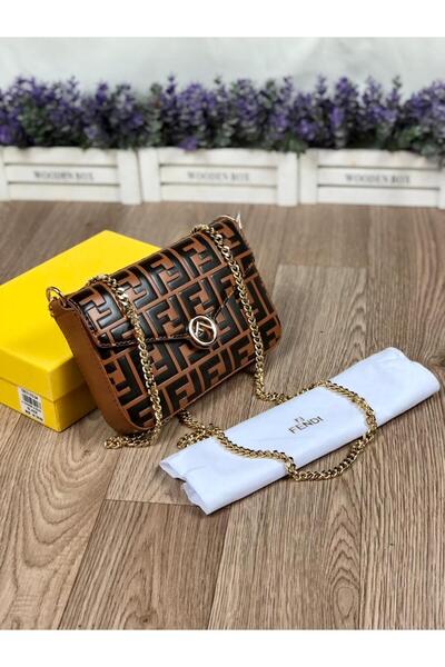 GGGG Bags with their accessories