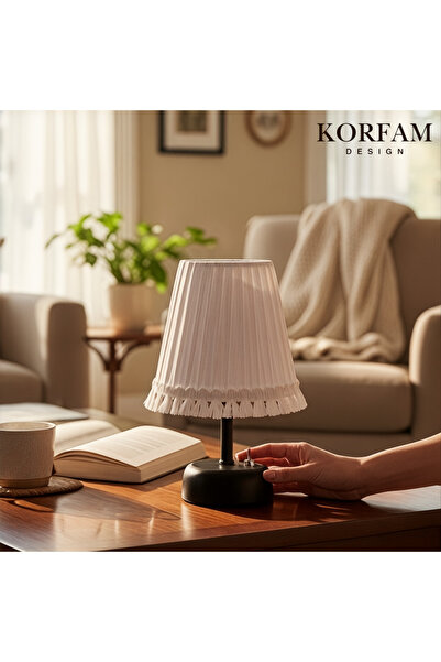KorFam PÜSKÜLLÜ ŞERİT KUMAŞ MODERN PİLLİ MASA VE GECE LAMBASI