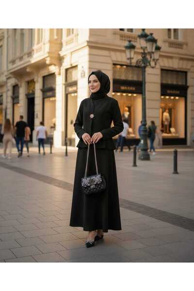 butik hira Scuba Suit with Buckle Detailed Skirt