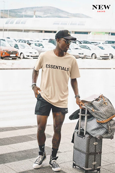 New Shine تي شيرت مطبوع للجنسين من إيسنشيالز