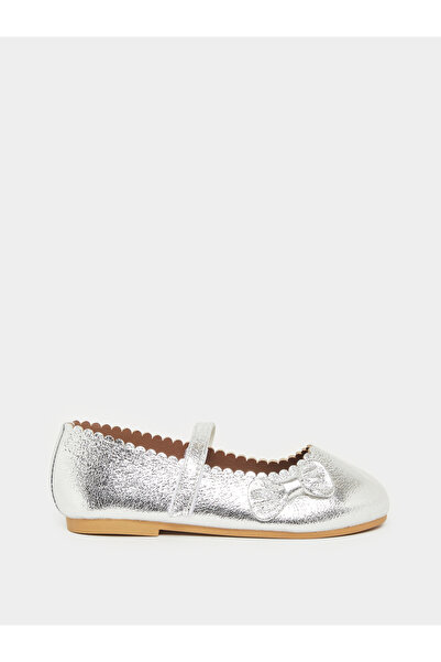 Styli Girls Silver Bow Ballerinas