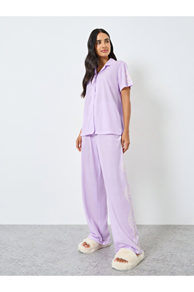 Styli Placement Floral Print Shirt and Pyjama Set