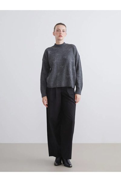 LC Waikiki Crew Neck Embroidered Women's Knitwear Sweater