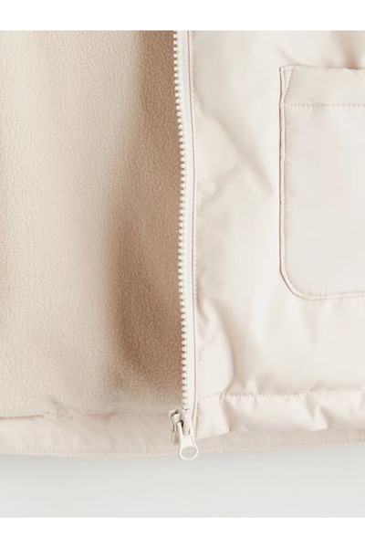 LC Waikiki Palton matlasat cu glugă pentru fetiță