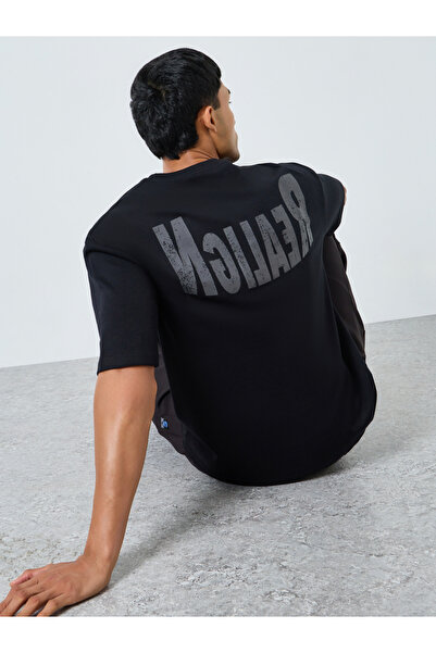 Styli Men Black Graphic Print Oversized T-Shirt