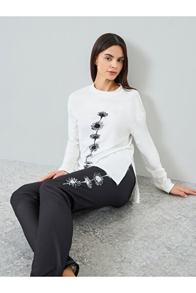 Take Two By Styli Women Floral Printed Long Sleeve Top and Pyjama Set