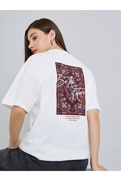 Styli Women Oversized Graphic Print T-Shirt