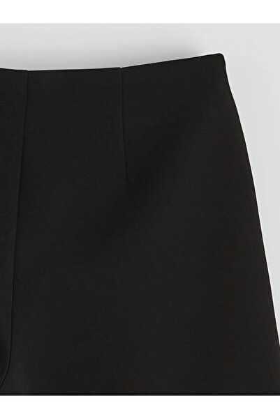 LC Waikiki Zippered Chain Detailed Shorts Skirt