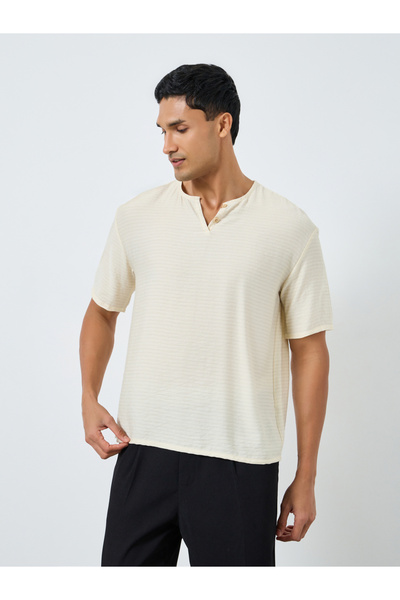 Styli Men Textured Linen Blend Oversized T-Shirt