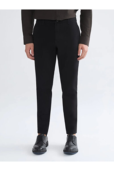 LC Waikiki بنطلون تشينو للرجال بقصة ضيقة