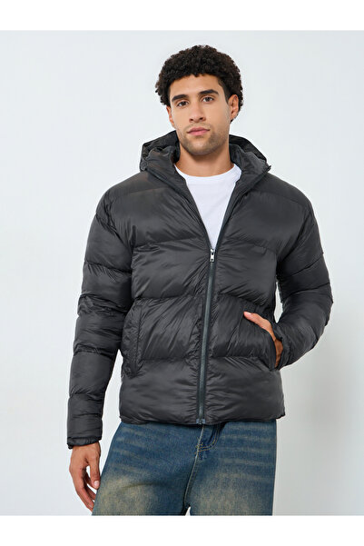 Styli Men Relaxed Fit Solid Puffer Jacket