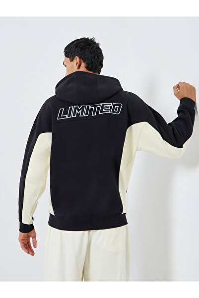 Styli Men Black Embroidered Hoodie