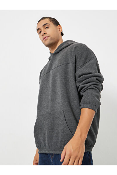 Styli Men Charcoal Oversized Fleece Hoodie with Kangaroo Pocket