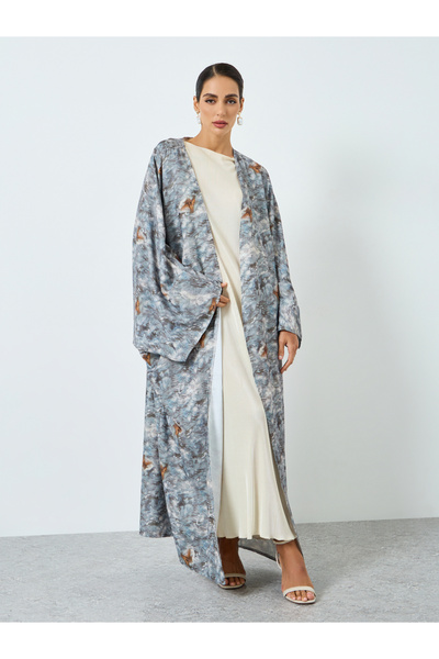 Take Two By Styli عباية نسائية بأكمام واسعة مطبوع برسومات فنية