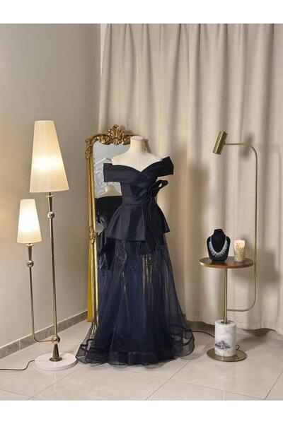 vanus fashion 6536-A strikingly beautiful black evening dress