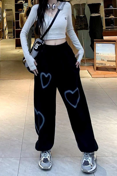 İlayda Toprak Kalp Streetwear Heart Desenli Oversize Unisex Siyah Eşofman Altı