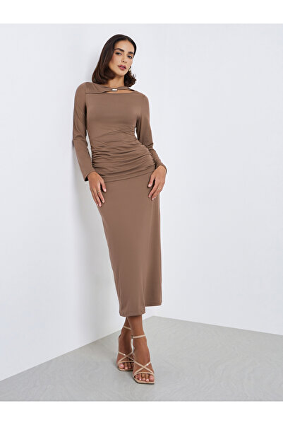 Styli Women Brown Pleated Bodycon Midi Dress