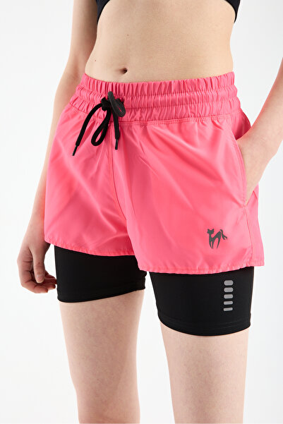 Gugus Γυναικείο σορτς με εσωτερικό κολάν με στάμπα και διπλές τσέπες για αθλη...