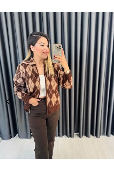 EGELİMODA Tri̇ko Crop Sakalli Baklavali Kisa Ceket