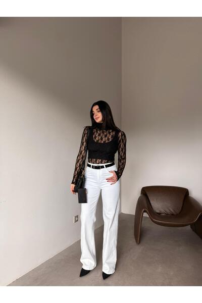 Bade Butik Λευκό ίσιο τζιν με μαύρη ζώνη